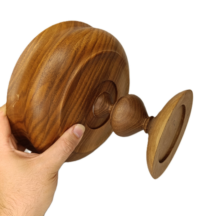شکلات خوری قجری